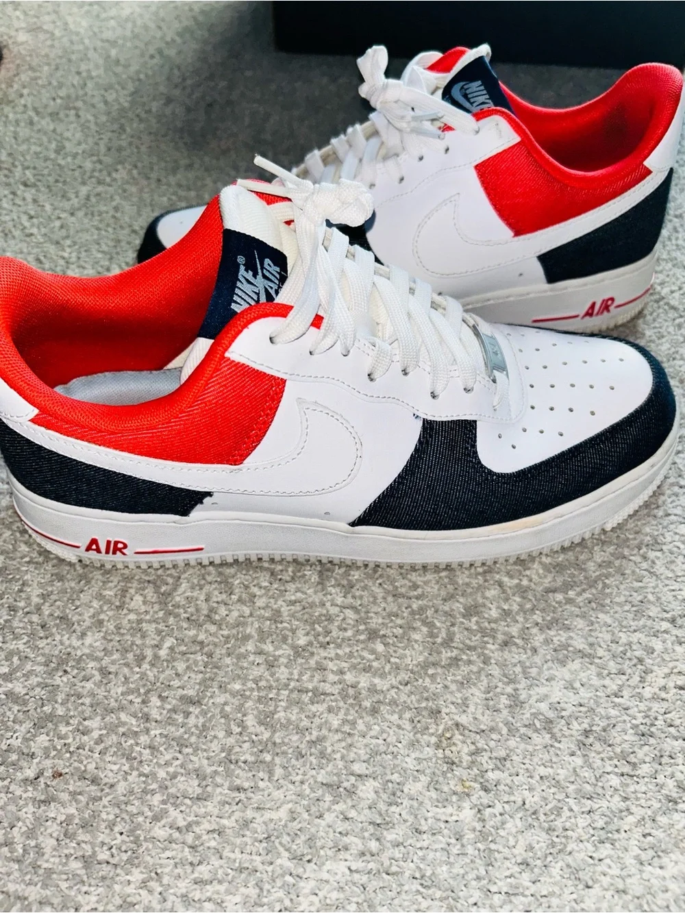 Men's White, Navy Blue and Red Low-Top Sneakers - Sporty Everyday Style